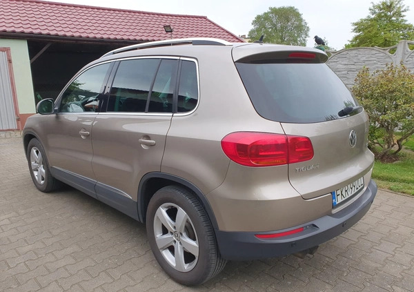 Volkswagen Tiguan cena 51990 przebieg: 210000, rok produkcji 2015 z Gubin małe 742